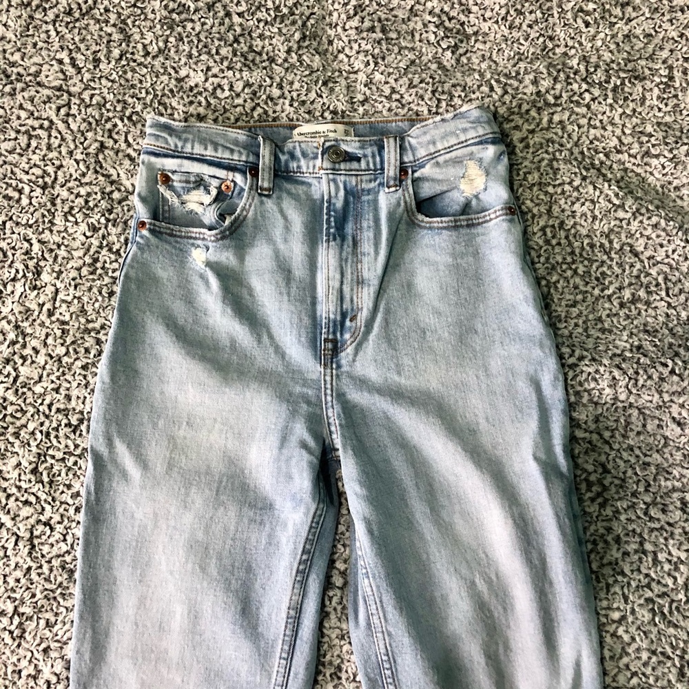 Abercrombie ultra high rise ankle straight jeans